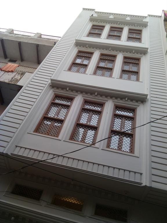 ורנאסי Dynasty Guest House מראה חיצוני תמונה