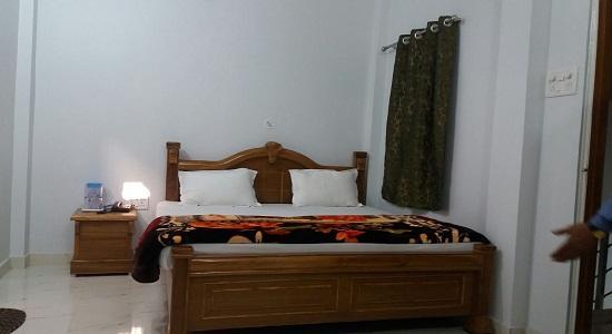 ורנאסי Dynasty Guest House מראה חיצוני תמונה